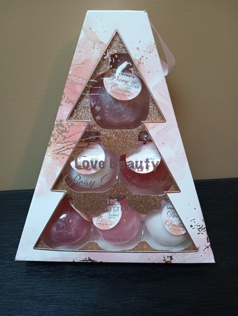 Love Beauty Pink & White Holiday Bath Bomb Gift Set